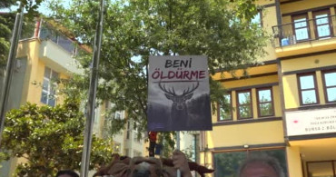 Bursa'da kızıl geyik av ihalesine karşı protesto etkinliği