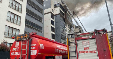 Bursa'da Korkutan Yangın: İtfaiye Ekipleri Zorlu Mücadele Verdi