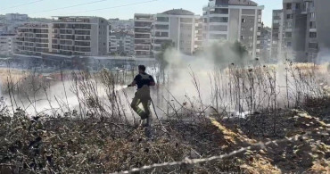 Bursa'da otluk alanda çıkan yangın itfaiye tarafından kontrol altına alındı
