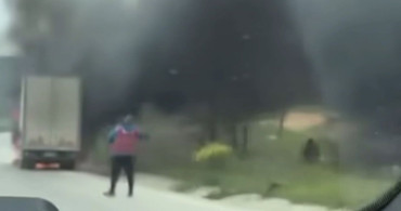 Bursa'da Seyir Halindeki Kamyon Yandı