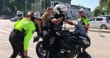Bursa'da sınava 1 dakika kala polis öğrenciyi yetiştirdi