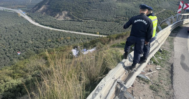 Bursa'da Uçuruma Devrilen Kamyonda İki Kişi Hayatını Kaybetti