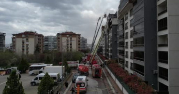 Bursa'da Yangında Mahsur Kalan Çalışanlar Kurtarıldı