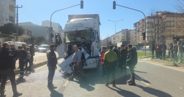 Bursa'da Zincirleme Trafik Kazasında 5 Yaralı