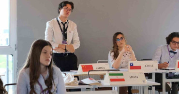 Bursa'nın genç diplomatları Şahinkaya MUN 2026 konferansında buluştu
