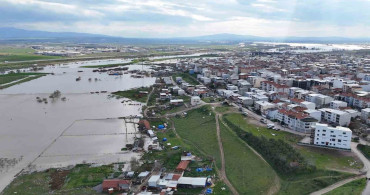 Bursa'nın Karacabey İlçesi'nde Sel Felaketi