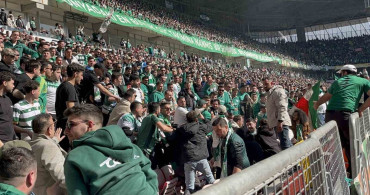 Bursaspor Taraftarları Arasında Kavga: Polis Müdahale Etti