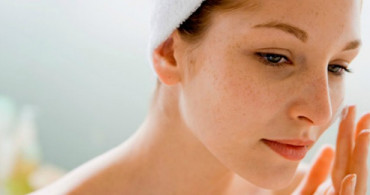Burun Yağlanması Neden Olur? Yağlanmayı Önleyici Maske Tarifi