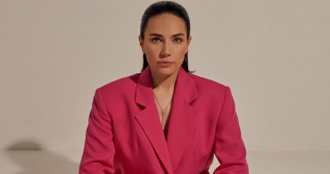 Buse Varol Yeni İmajıyla Adeta Yeniden Doğdu! Ünlü Oyuncunun Son Hali Takipçilerini İkiye Böldü