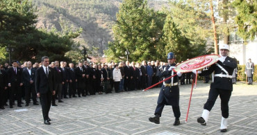 Büyük Atatürk Ebediyete İntikalinin 87. Yılında Anıldı