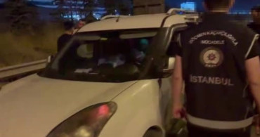 Büyükçekmece TEM Otoyolu'nda 10 düzensiz göçmen yakalandı