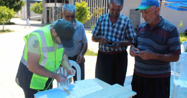 Büyükşehir'den Gazipaşalı üreticilere naylon desteği