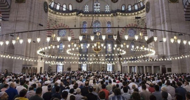 Camilerden Evde Namaz Kılın Çağrısı