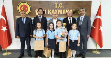 Çan Cumhuriyet İlkokulu Öğrencileri Türkiye Finallerinde Başarı Elde Etti