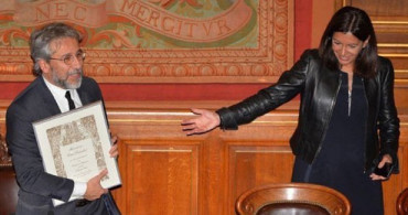 Can Dündar'a Ödül Veren Fransa, Fransız Silahlarının Haberini Yapan 2 Gazeteciye Soruşturma Açtı