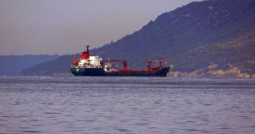 Çanakkale Boğazı’nda sis etkili oldu: Gemi geçişleri durduruldu
