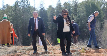 Çanakkale Şehitleri İçin Fidan Dikimi