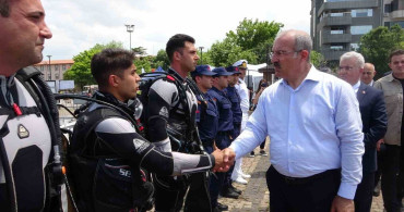 Çanakkale Yat Limanı'nda Temizlik Çalışmaları