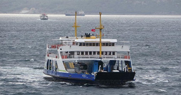 Çanakkale'de Feribot Seferlerine Fırtına Engel Oldu