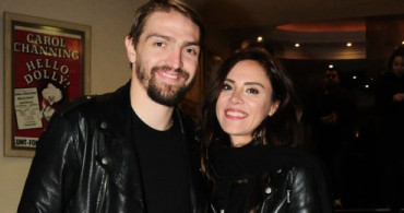 Caner Erkin Eşi Şükran Ovalı İçin Kesenin Ağzını Açtı!