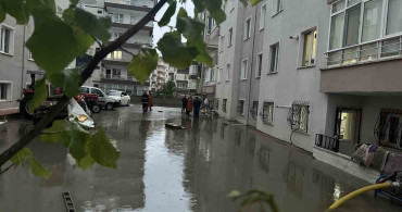 Çankırı'da Şiddetli Sağanak Yağışlar Su Baskınlarına Neden Oldu