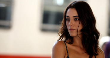 Cansu Dere Ünlü Yapımcı İle Görüntülendi