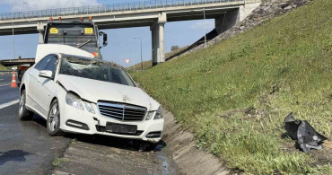Çatalca'da Takla Atan Otomobilin Sürücüsü ve Yolcu Sağ Salim Kurtuldu