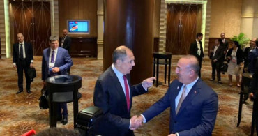 Çavuşoğlu, Rusya Dışişleri Lavrov İle Bangkok’ta Bir Araya Geldi