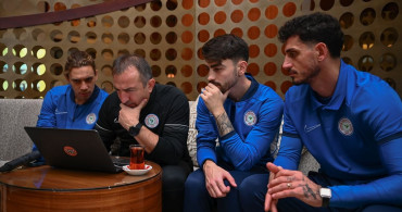 Çaykur Rizespor'un Teknik Direktörü Recep Uçar, Yılın Kareleri Oylamasında