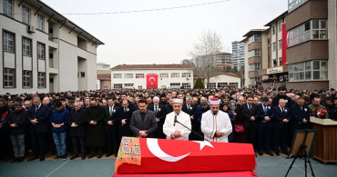 Çekmeköy'de Öğretmen Fatma Nur Çelik için Tören Düzenlendi