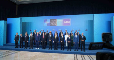 Çekya, NATO'da iki liderle temsil edilen ilk ülke oldu