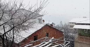 Çelikhan’da Nisan ayında beklenmedik kar yağışı