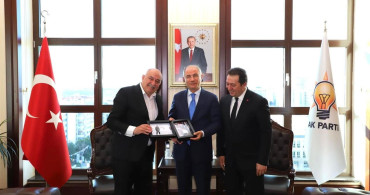 Cem Bakırcı'dan Efkan Âlâ'ya sürpriz hediye