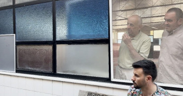 Cemaat, Cami Avlusundaki Yılanla Karşılaştı