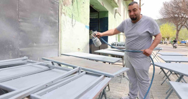 Cemiyetlerin Vazgeçilmezi: Yenilenen Demir Masalar