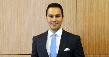 Cenk Küpeli Kimdir? Demet Şener'in Yeni Sevgilisi Cenk Küpeli Kimdir?