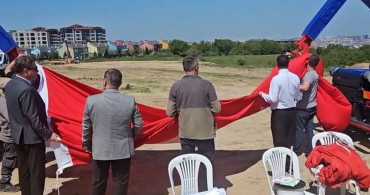 Çerkezköy'de Temel Atma Töreninde Bayrak Hassasiyeti