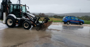 Çeşme'de Sağanak Yağış Sorunlara Yol Açtı