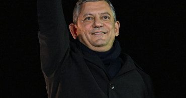 CHP Genel Başkanı Özgür Özel, Çekmeköy'de Miting Düzenledi