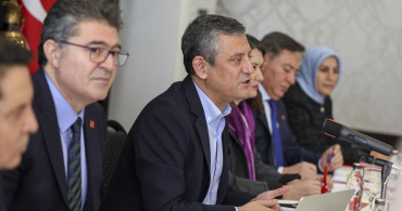 CHP Genel Başkanı Özgür Özel, Doğu ve Güneydoğu İl Başkanlarıyla Görüştü