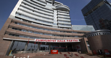 CHP İstanbul Kongresi Davasında Gelişme: Tedbir Kararı Sürüyor, Gürsel Tekin Görevde