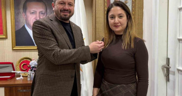 CHP Karesi Kadın Kolları Başkanı Sabiha Gören, AK Parti'ye Katıldı