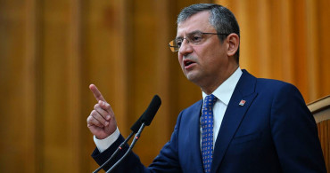 CHP lideri Özel’in dikkat çeken erken seçim açıklaması: Tunç Soyer’i topa tuttu!