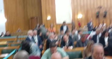 CHP Milletvekilleri Grup Toplantısı İçin Beklemede
