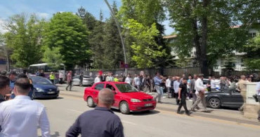 CHP'de Gerginlik: Kılıçdaroğlu ve Özel Destekçileri Karşı Karşıya Geldi