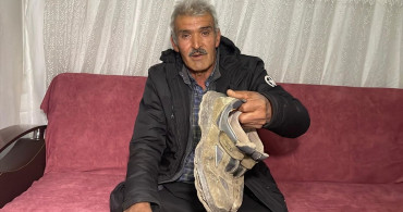 Çiftçi Mersin'de Marketten Önce Çamurlu Ayakkabılarını Çıkardı