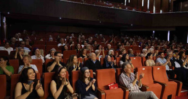 Çiğdem Gürdal Sakarya'da Unutulmaz Bir Konser Verdi