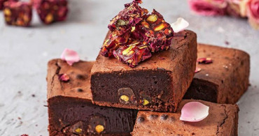 Çikolatalı ve Lokumlu Brownie Tarifi 