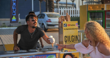 Çılgın Dondurmacı Kimdir, Nereli ve Nerededir?