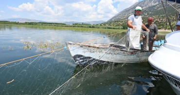 Çivril Işıklı Baraj Gölü’nde kaçak avcılığa karşı denetim gerçekleştirildi